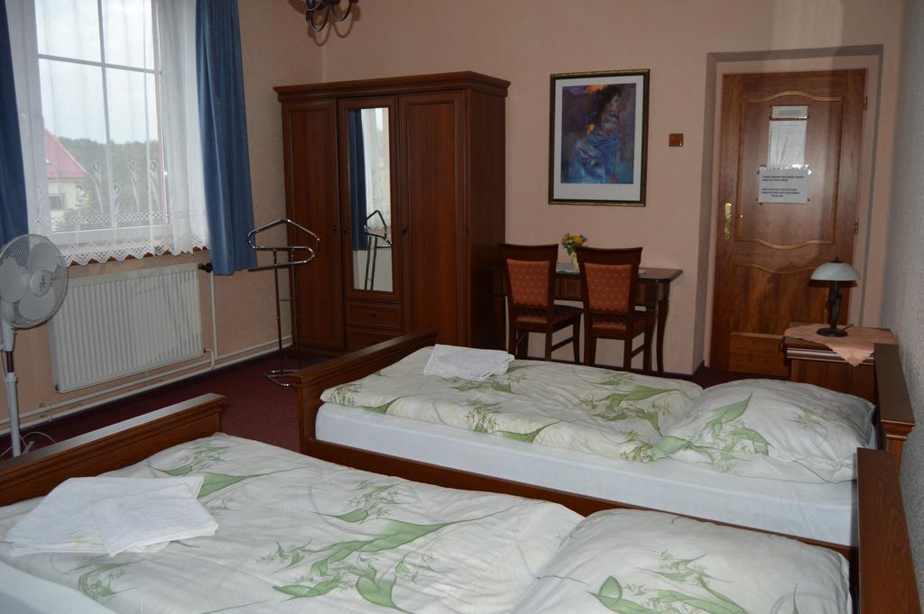 Hotel Paradise Οστράβα Δωμάτιο φωτογραφία