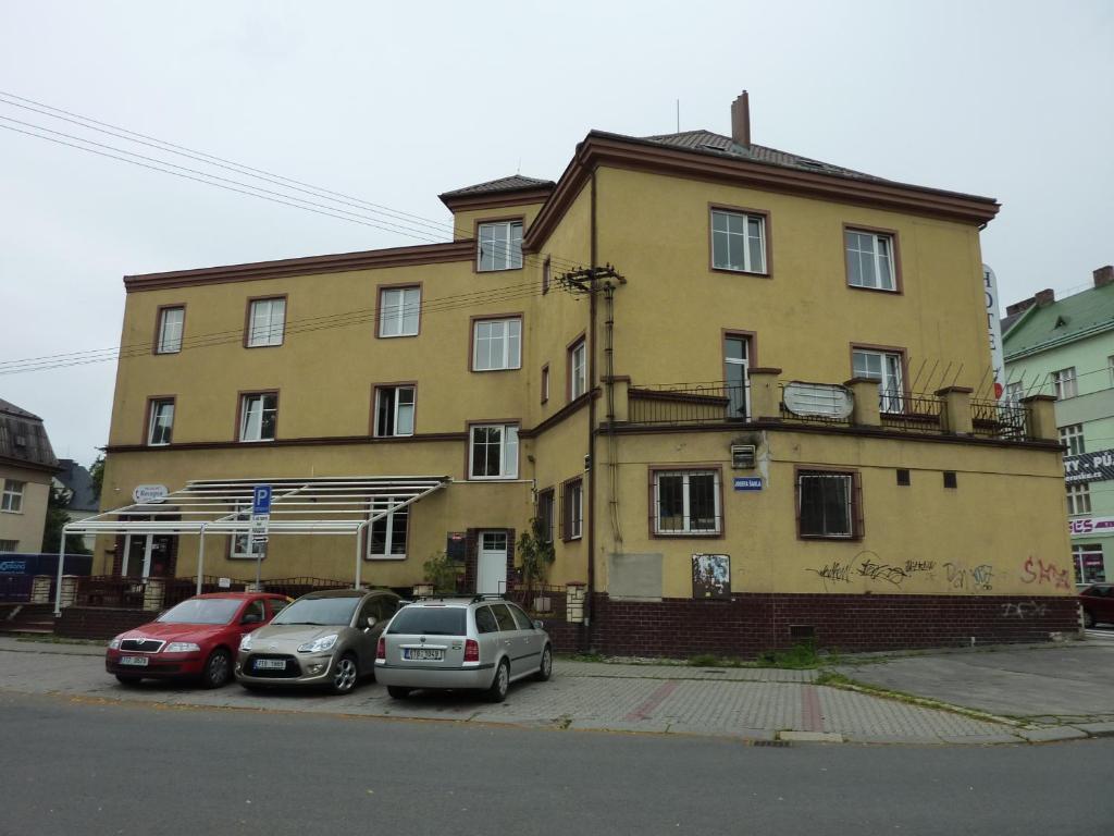 Hotel Paradise Οστράβα Εξωτερικό φωτογραφία